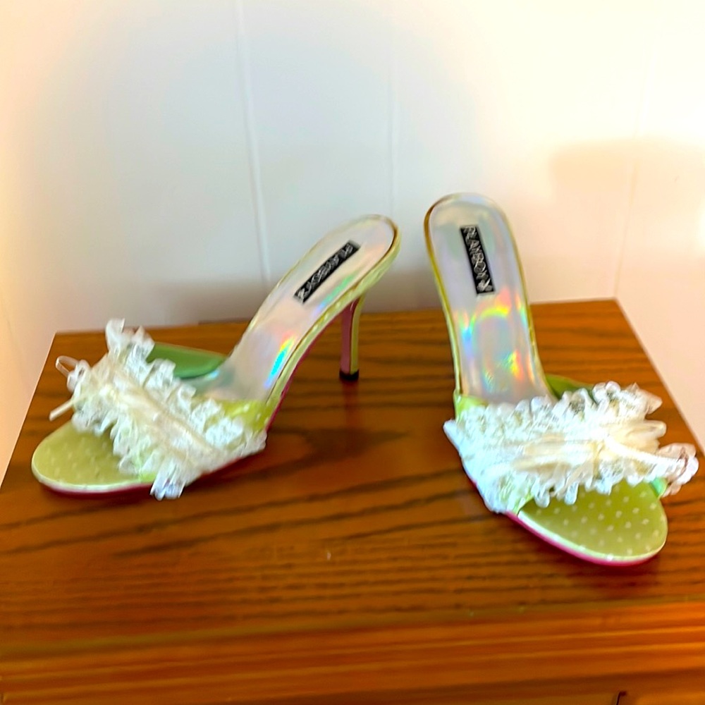 Pretty pretty princess shoes